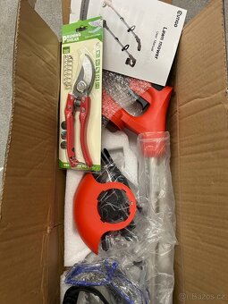 Akumulátorová sekačka na trávu - 4