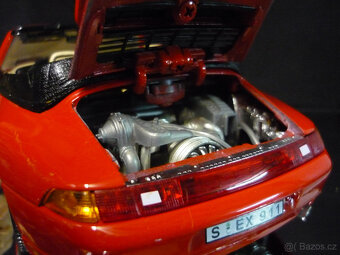 Porsche 911 Carrera Cabriolet Bburago 1/18 - 4