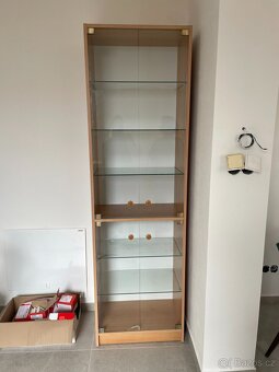 Obývací / jídelní stěna, vitrína - 4