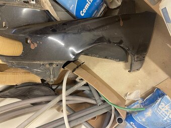 Audi 100 typ C4 přední blatníky - 4