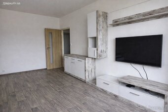 Pronájem bytu 2+1 61 m² - 4