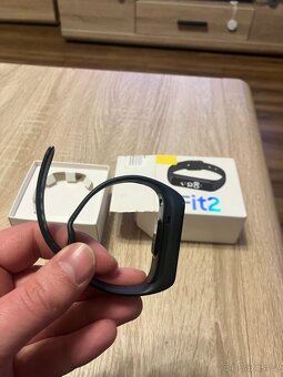 Samsung Galaxy Fit 2 SM-R220 - 4