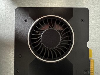 Nvidia Quadro P2200 - 4