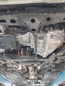 199.800km Toyota Prius-Solární Střecha-BEZ KOROZE-Servis 50k - 4