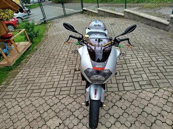 Aprilia Tuono 1000 r.v.2005 - 4