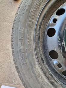 4 plechové disky vč.pneu na Škoda fabia 6Jx15 H2 ET45 - 4