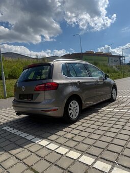 Volkswagen Golf Sportsvan 1.4TSi 92kW Highline Tažné - 4
