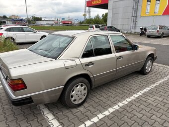 W 124 250D - 4