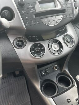 TOYOTA RAV4 - 4x4 Benzín+LPG - 4