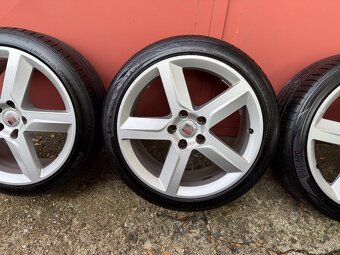 Alu kola SEAT 5x112 r18 , letní pneu 225/40 r18 - 4