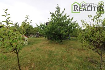 Prodej pěkné chaty v žádané zahrádkářské osadě v Praze 5- Zb - 4