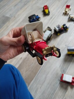 Modely starých aut - 4