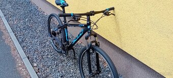 SCUD UMBRA 27,5 - nové horské kolo 3x8 rám 17" černá-modrá - 4