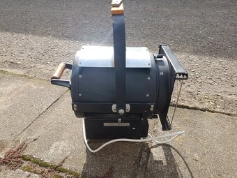 Divadelní reflektor - 4