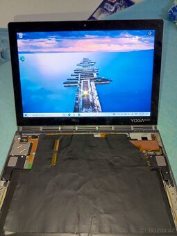 Lenovo yogabook c930 ND - 4