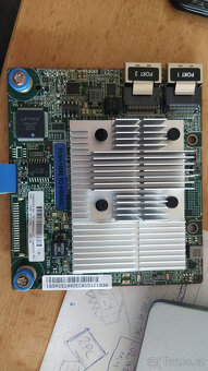 Řadič HP Smart Array E208i-a 12Gb/s SAS SATA 6Gb/s 8-CH DL36 - 4