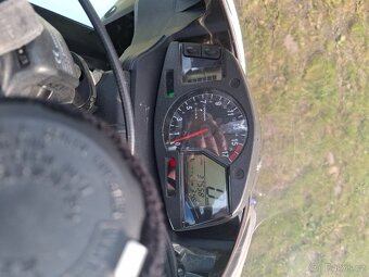Honda cbr 600 rr - 4