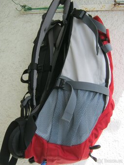 Turistický batoh Deuter Futura 28 AC - 4