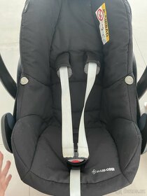 Maxi Cosi plus + základna + podsedak - 4