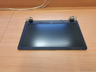 HP 250 G6 - funkční displej s vadou + celé víko - 4