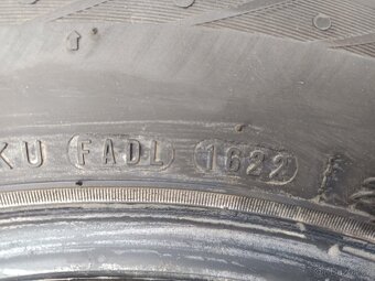 NEXEN Winguard 235/60/R16 100H zimní pneu - 4