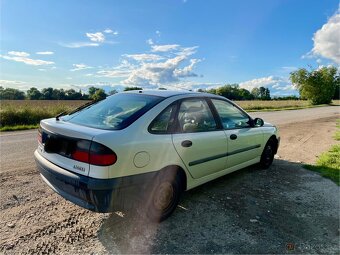 Renault Laguna 1,8 16V benzín - 4