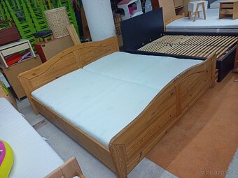 Prodám hezké letiště z masivu 200 x 200 cm - 4