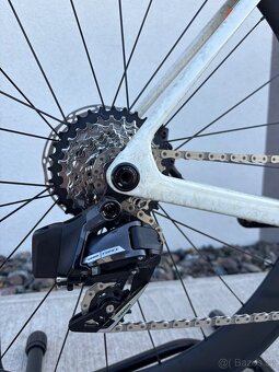 Trek Madone SLR 7 AXS GEN 8 - 4