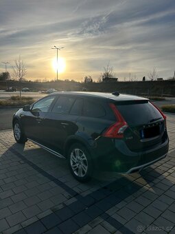 Volvo V60 Cross Country AWD - 4