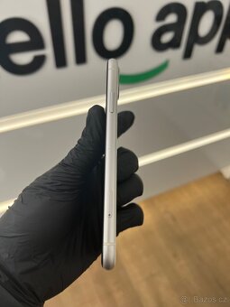 Apple iPhone 11 64GB Silver - 4