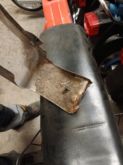 Škoda octavia 1 Levý přední blatník stříbrný - 4