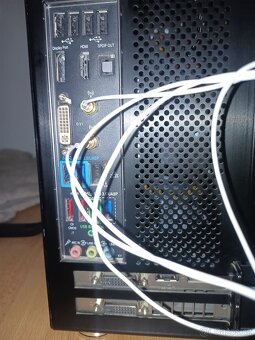 i7-2600, Radeon7870,Lian-liQ08,ram8gb,enermax 450w,250ssd - 4