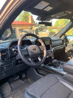 Ford F 150 - 4