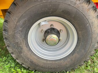 Vlečka za traktor, traktorový přívěs, vlek 4000 kg, bržděný - 4