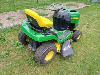 Sekací traktor John Deere L100 - 4