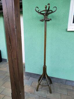 Starožitný věšák - 4