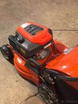 Sekačka Husqvarna LC 247S - 4