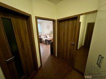 Pronájem bytu 2+kk s předzahrádkou a parkovacím stáním v Hod - 4
