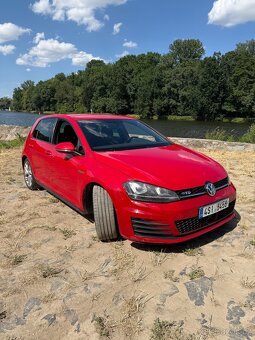 Volkswagen Golf 7 GTD - 4