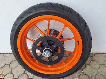 KTM 390 kolo - 4