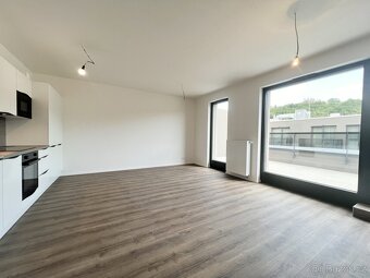 Pronájem byty 2+kk, 57 m2 - Praha - Košíře, ev.č. 00061 - 4