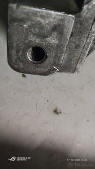 2.0Tdi (držák motoru) - 4