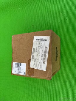 Ložisko předního kola T5. 7H0498611 - 4