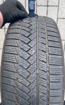225/40 R18 - 2x zimní Continental 7mm - 4