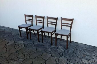 Sestava jídelních židlí a konferenčního stolku - 4