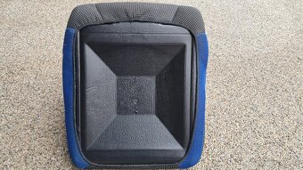 Podsedák do auta - 4