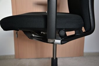 Kancelářská židle - Vitra ID Soft pc 22 500,- - 4