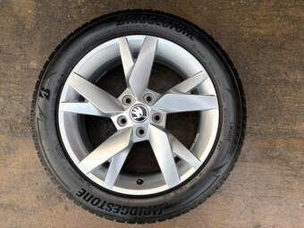 Prodám zánovní zimní alu sadu 17" Škoda Octavia IV - 4