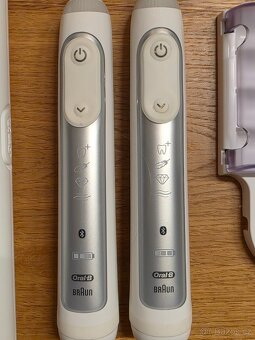 2x Elektrický zubní kartáček Oral-B Genius (8000/8900) - 4