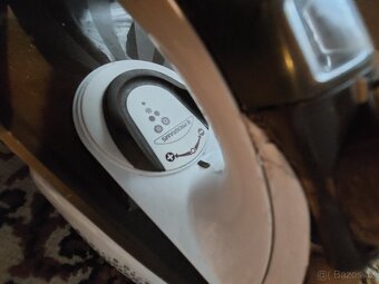 Elektrická napařovací žehlička ETA DIGI VENTO typ 7284 - 4